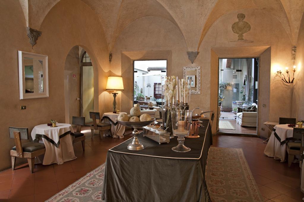 Hotel J And J Florence Restaurant photo